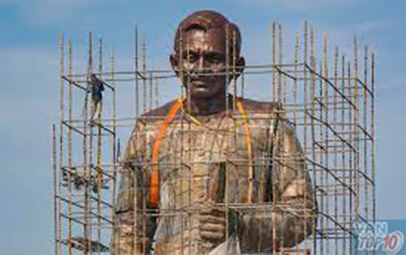 Deen Dayal Upadhyaya Statue